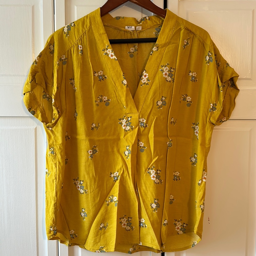 Gap top